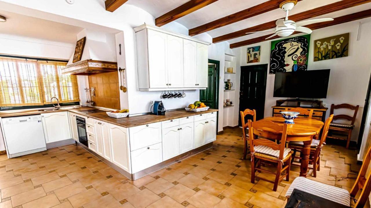 Hacienda El Corchuelo Villa Marchena  Exterior photo